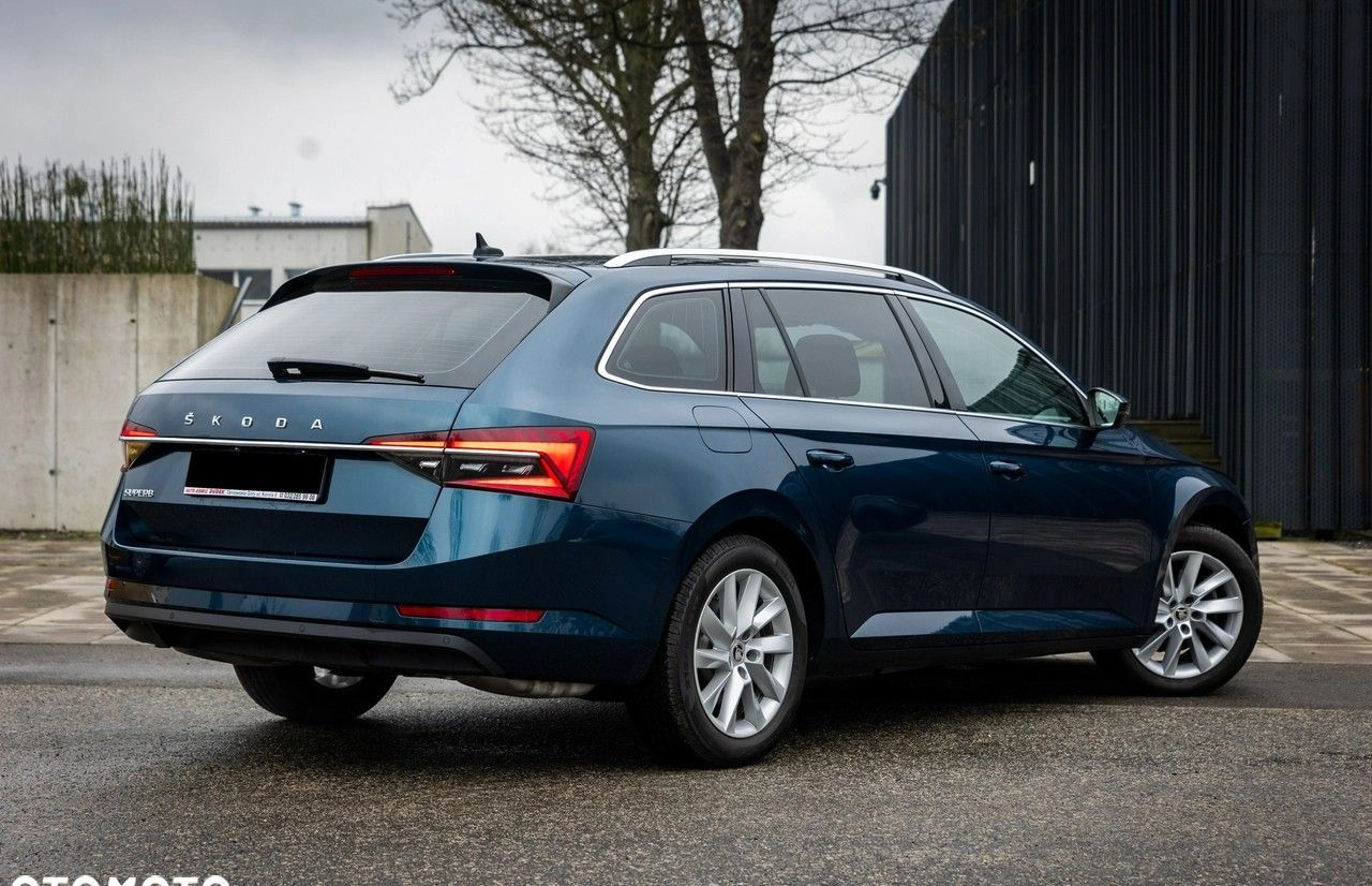 Skoda Superb cena 107777 przebieg: 98000, rok produkcji 2020 z Zawadzkie małe 562